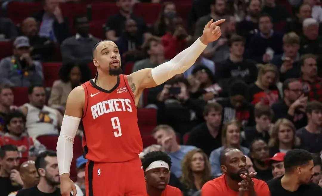 蒂姆回归赛场，惊险取胜首场状态亮眼，独行侠观众沸腾！的简单介绍